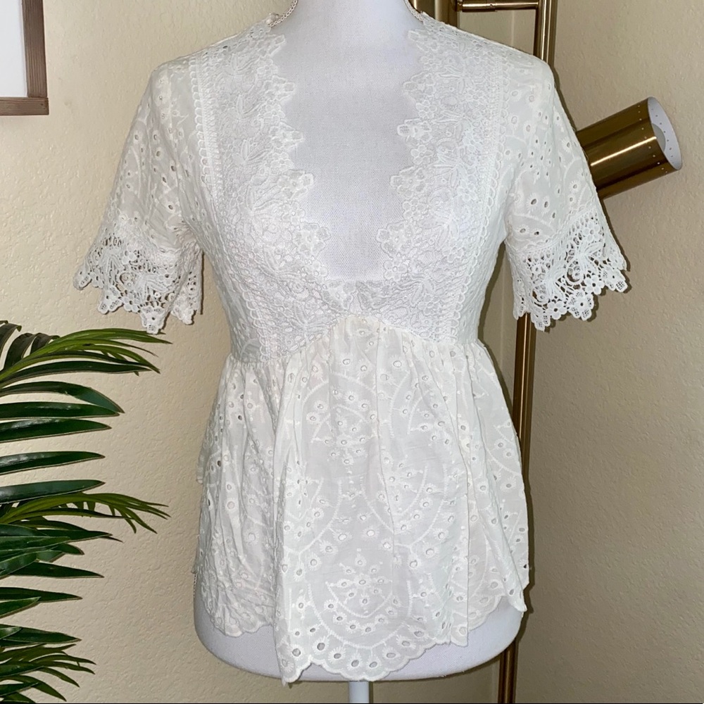 Lace Top | White | Low Cut